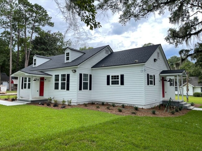 1112 A and B North Toombs Street - 1112 N Toombs St Unit B Rental