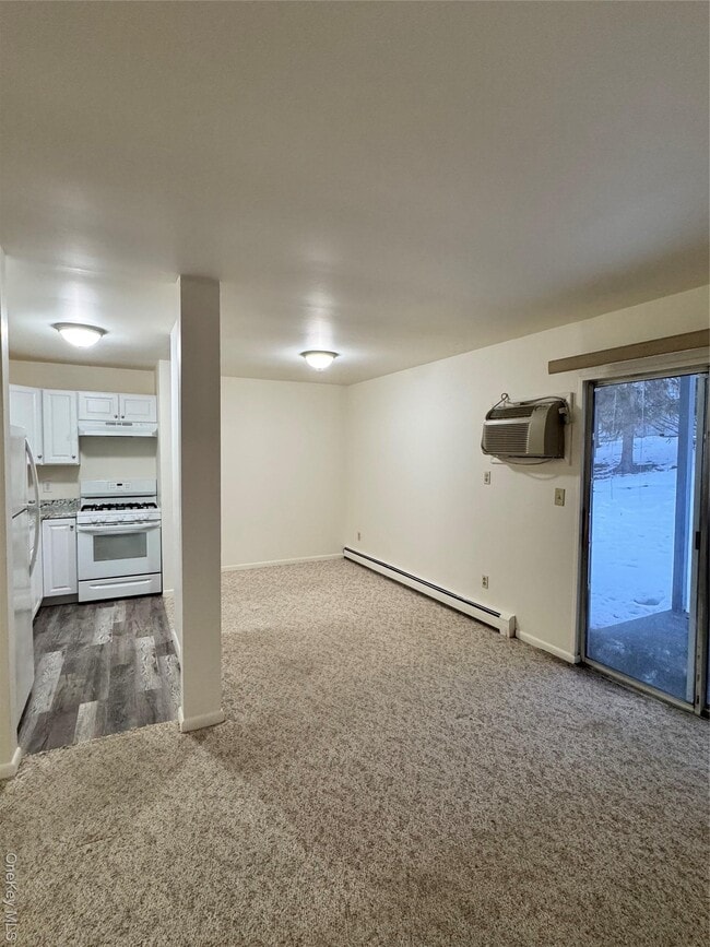 Photo - 15 Fern Ct Unidad B