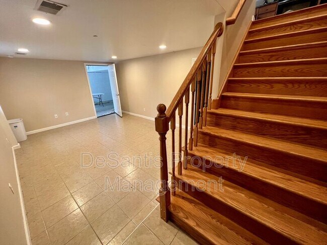 Photo - 7408 Yale Ave Unit C