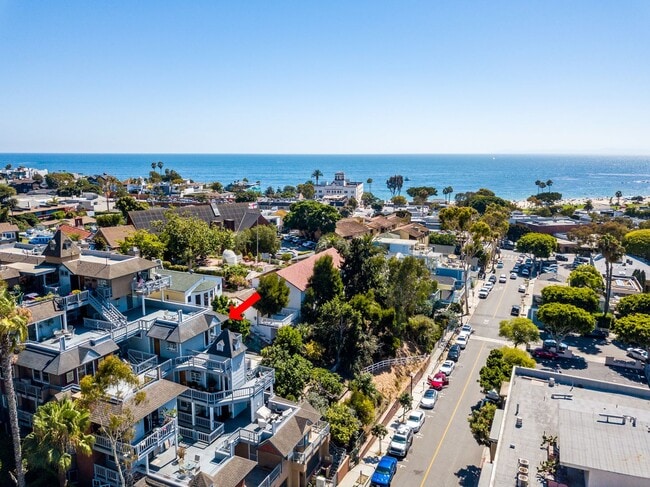 Photo - Coastal 1 Bed, 1 Bath with Ocean Views in 55+ Community in Laguna Beach!
