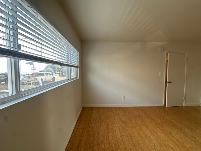 Building Photo - 21 Thornton Ave Unit 31A