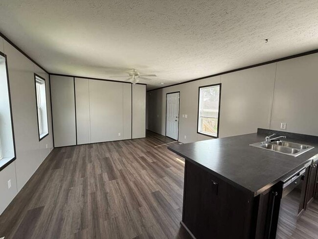 Photo - 2737 W Washington Center Rd