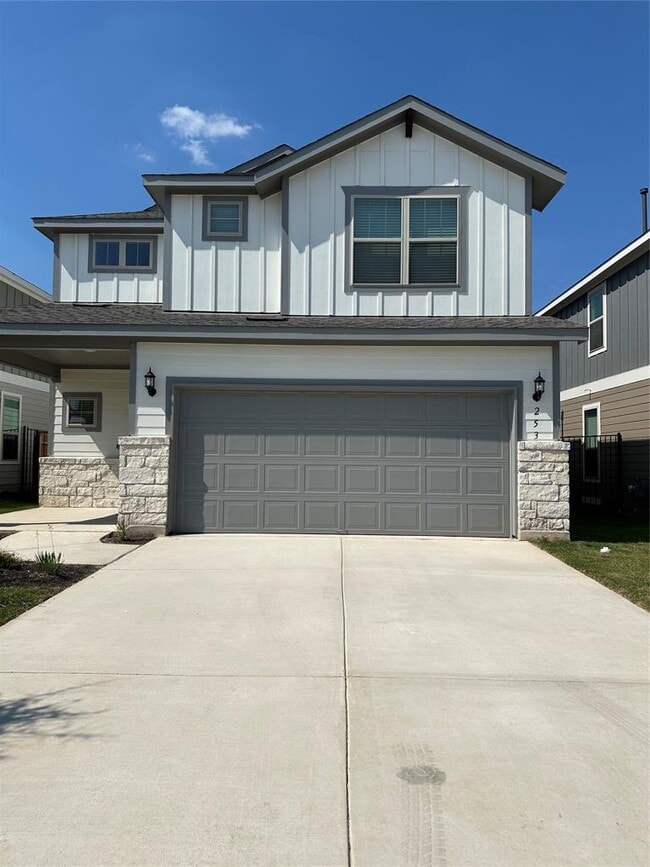 Building Photo - 253 Redonda Dr