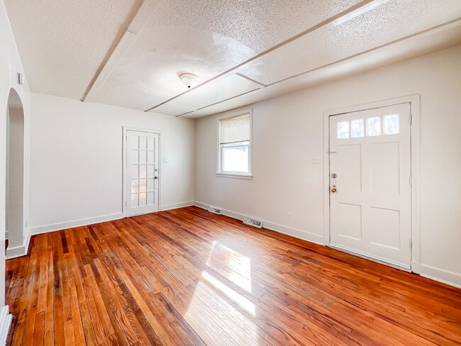 Photo - 1113 Evergreen Ave