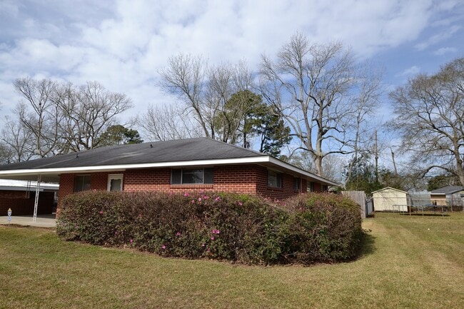 Photo - Vintage 3 Bedroom Home in Goodwood Homesites Neighborhood