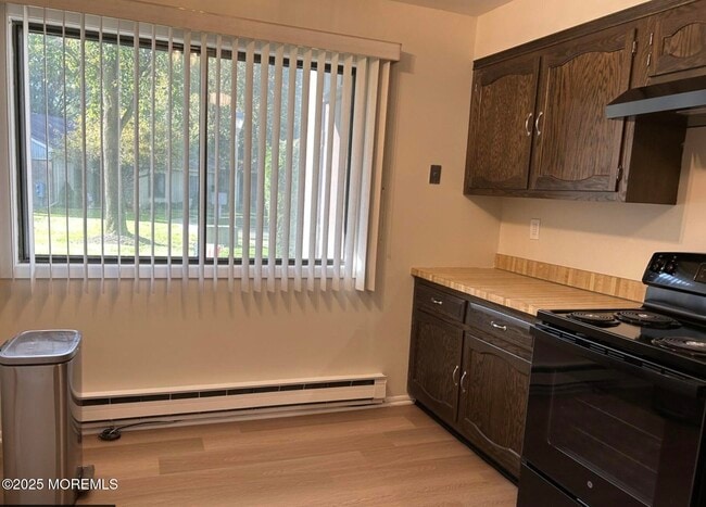 Photo - 211 Covered Bridge Blvd