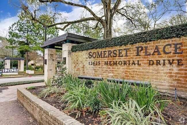 Building Photo - 12625 Memorial Dr Unit 63 Rental