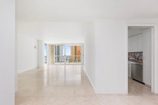 Photo - 16400 Collins Ave Unit 942