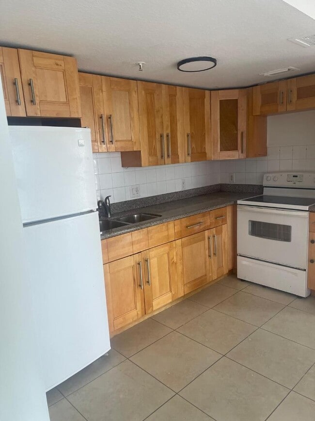 Photo - 6315 SW 8th St