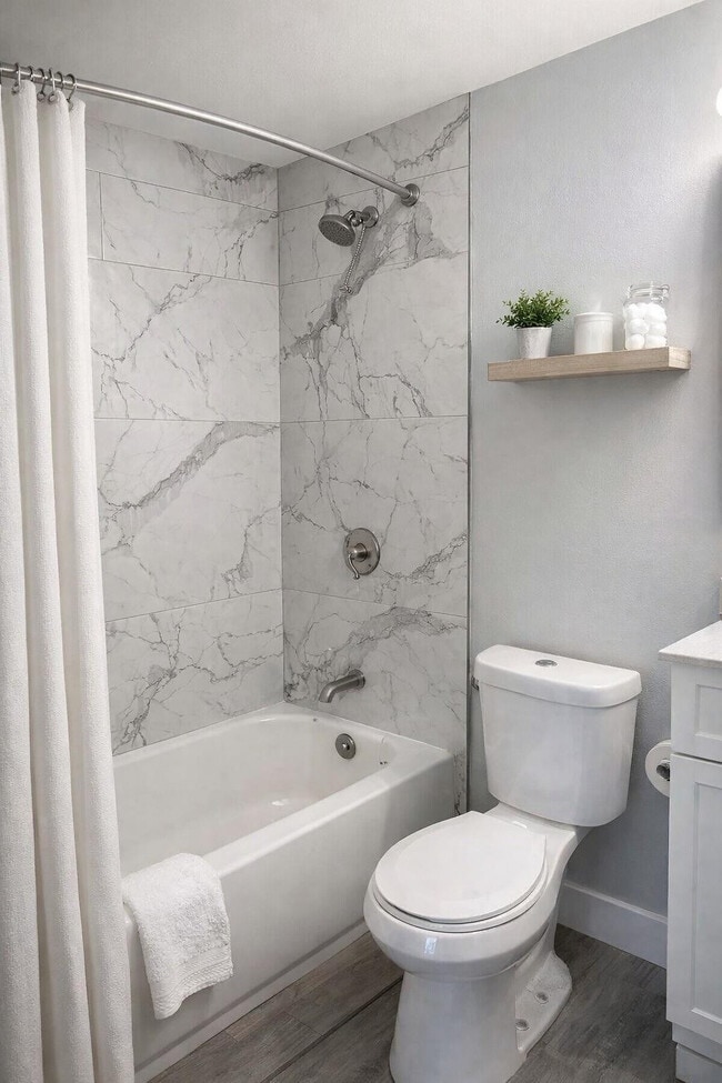 Photo - 1120 Meadows Cir Unit 1120