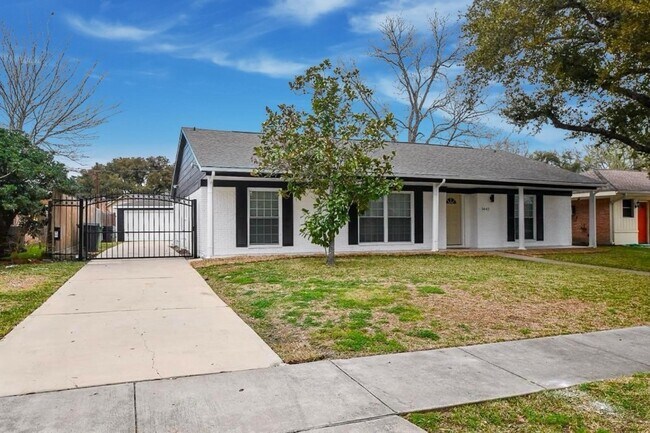 Photo - 5642 Cartagena St