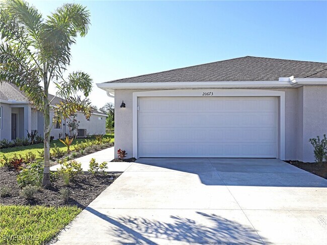 Building Photo - 20673 Hazelnut Ct Rental