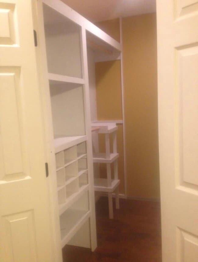 Photo - 4634 Lamont St