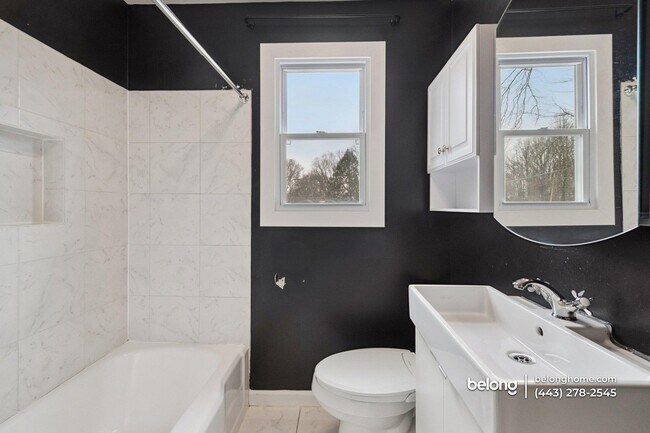 Photo - 14615 Crescent Dr