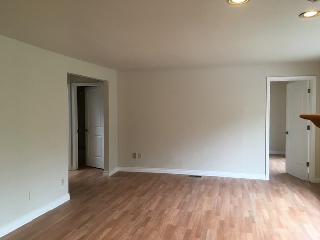 Photo - Charming 2 Bedroom 1 Bath Home