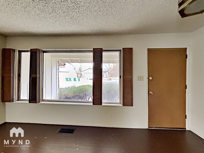 Photo - 750 Rhode Island Dr