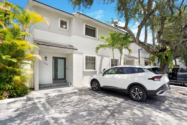 Building Photo - 3540 SW 17th St Rental