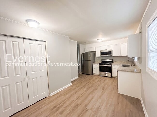 Photo - 5267 Joan of Arc Pl