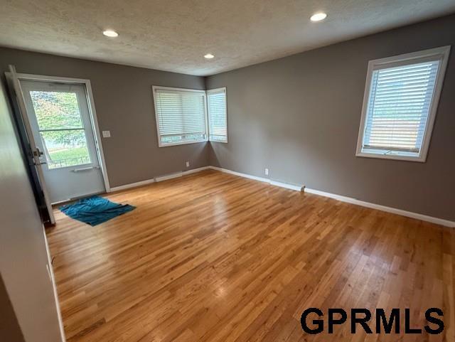 Photo - 7555 Charles St