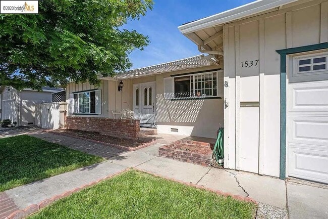 Photo - 1537 Heartwood Dr