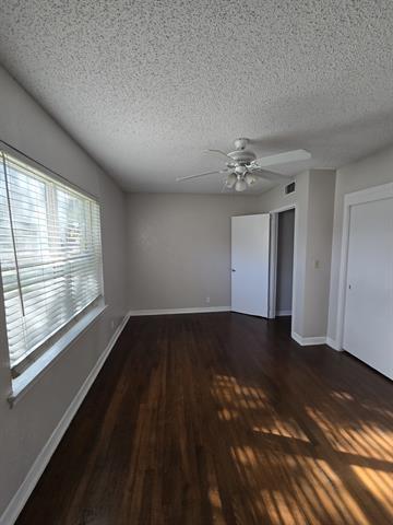 Photo - 4738 El Campo Ave Unidad 8