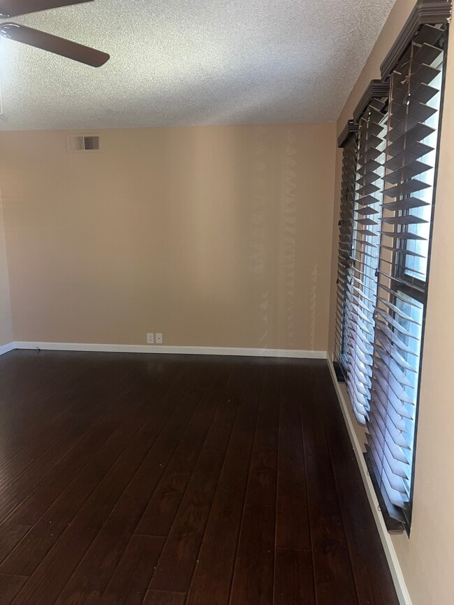 Photo - 3904 E Norwich Ave