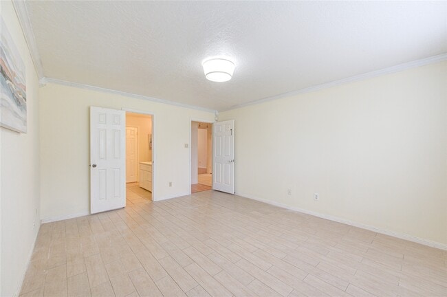 Photo - 2915 Blue Mist Dr