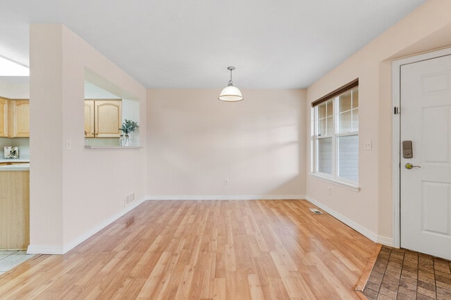 Photo - 13235 Holly St