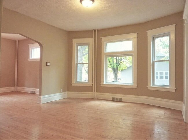 Photo - 738 Magnolia Ave E Unit #1