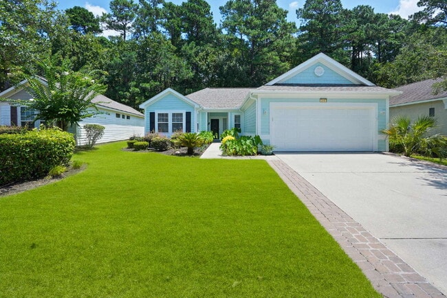 Photo - 211 Hampton Cir