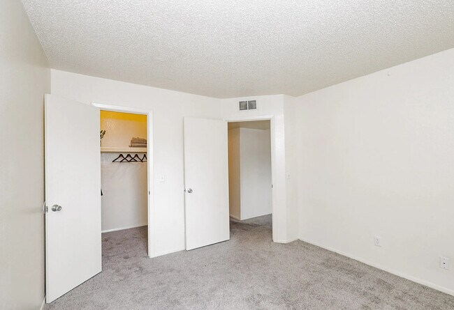 Photo - The Canyons on Colter Apartments