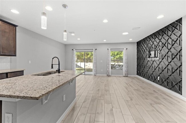 Photo - 260 Smugglers Way