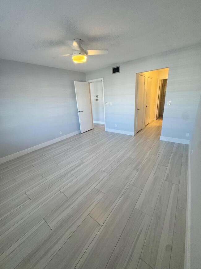 Photo - 6521 Bay Club Dr Unit 4