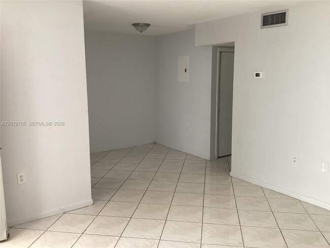 Photo - 2079 NE 167th St Unit 1