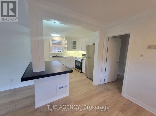 Photo - 26 Beaverbrook Ave