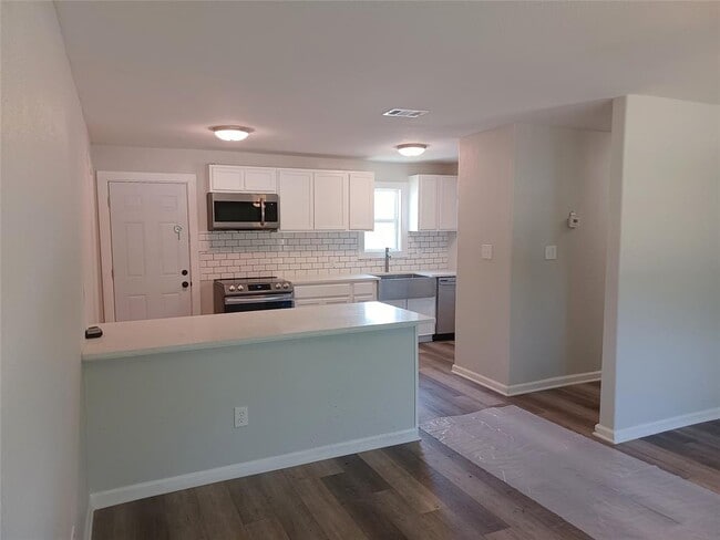 Photo - 1801 Sayle St