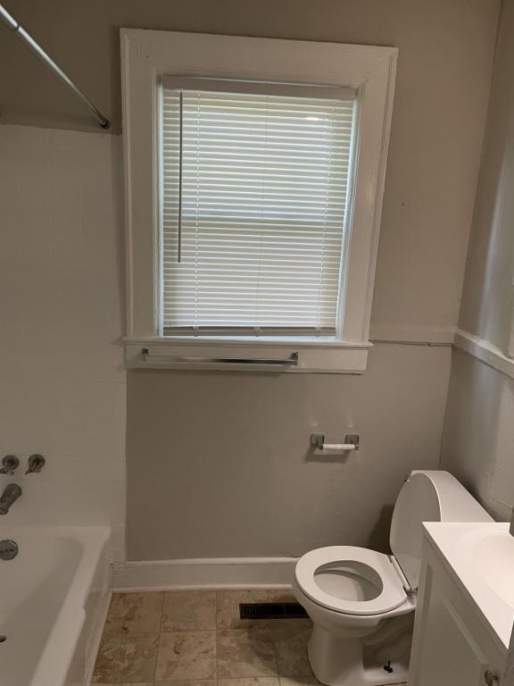 Photo - 518 Coapman St