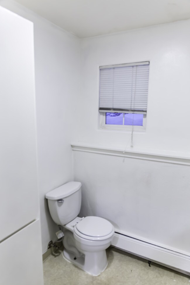 1402 W 27th Ave Unit 8