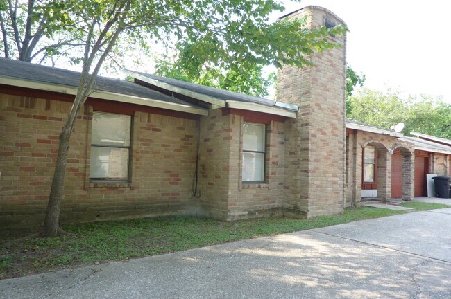 Photo - 8916 Carousel Ln Unit A