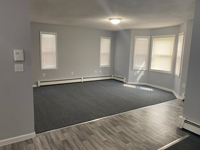 Building Photo - 16 Harriet Tubman Ct Unit 2