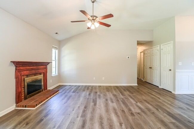 Photo - 3705 Arthur St
