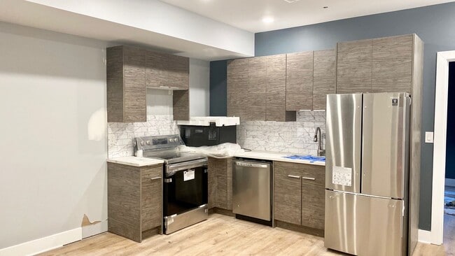 Building Photo - 4242 W Girard Ave Unit 2