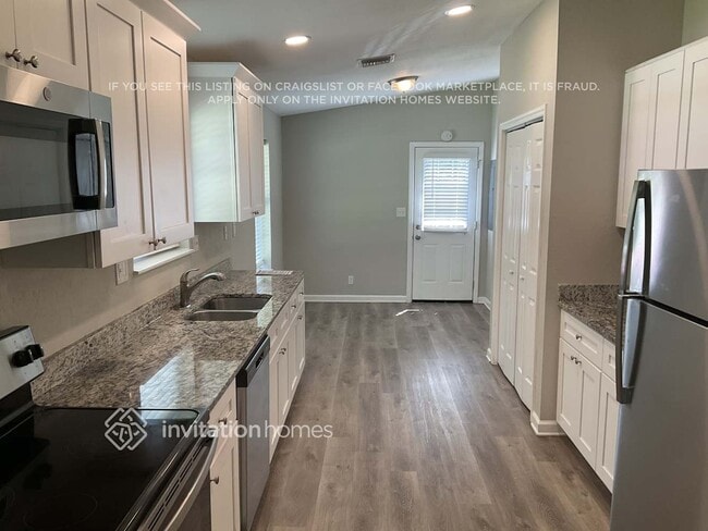 Photo - 738 Sheppard Rd