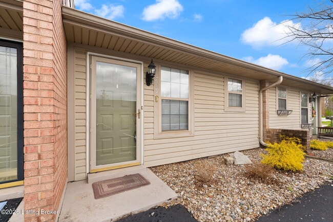 Building Photo - 710 Victoria Ct