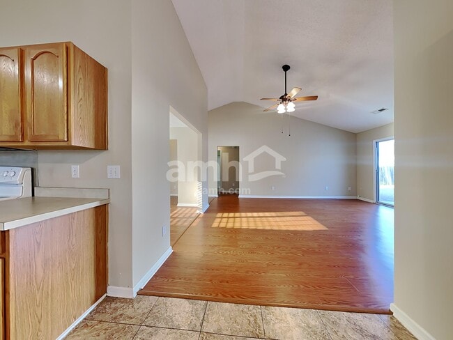 Photo - 5018 Thornton Dr