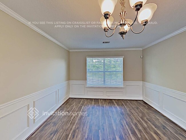 Photo - 1457 St George Pl