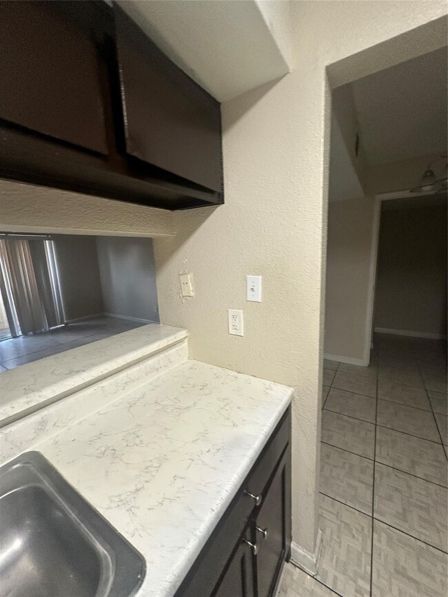 Building Photo - 12654 Ashford Meadow Dr Unit A Rental