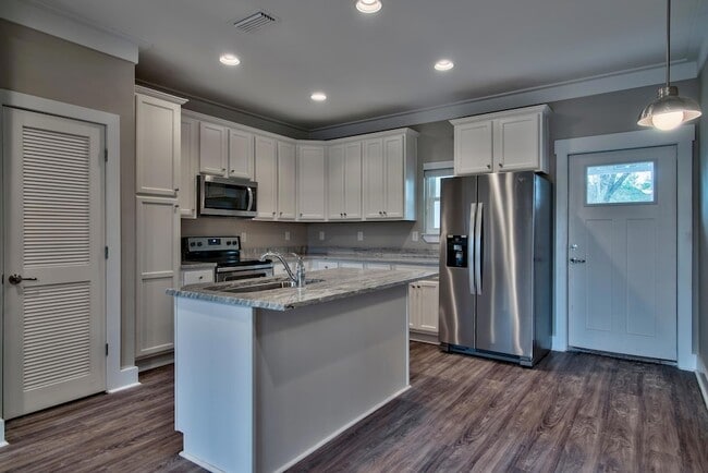 Photo - 292 Date Palm Ln