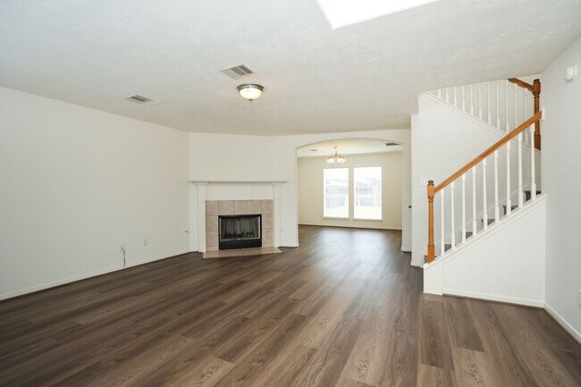 Photo - 5007 Creekbridge Ct