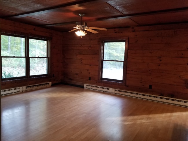 Photo - 208 Sellersville Dr